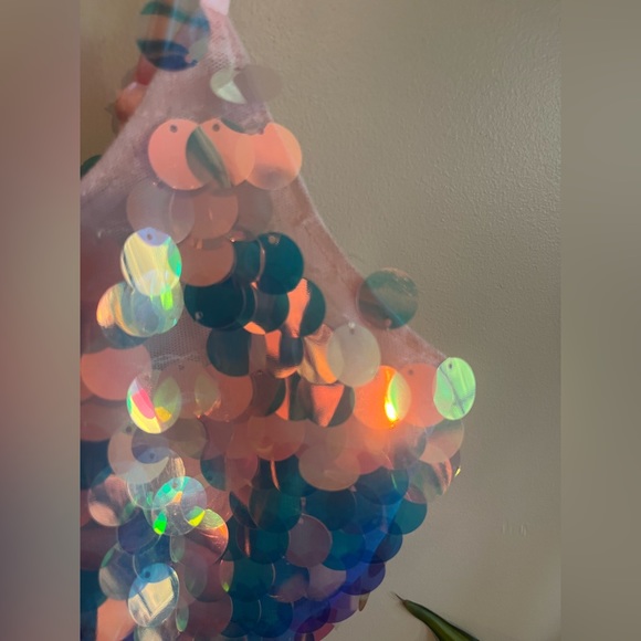 Miss Guided Sequin Festival Outfit - Picture 6 of 16